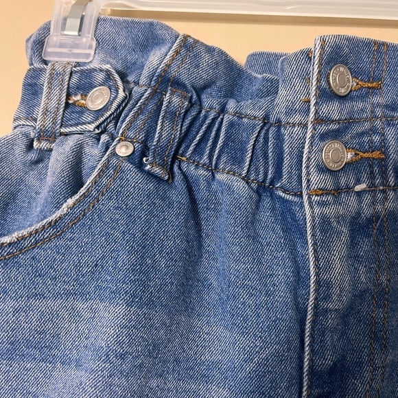ALMOST FAMOUS Paper Bag High Waist Cuffed Denim Jean Shorts Size Small Preppy - Picture 4 of 6